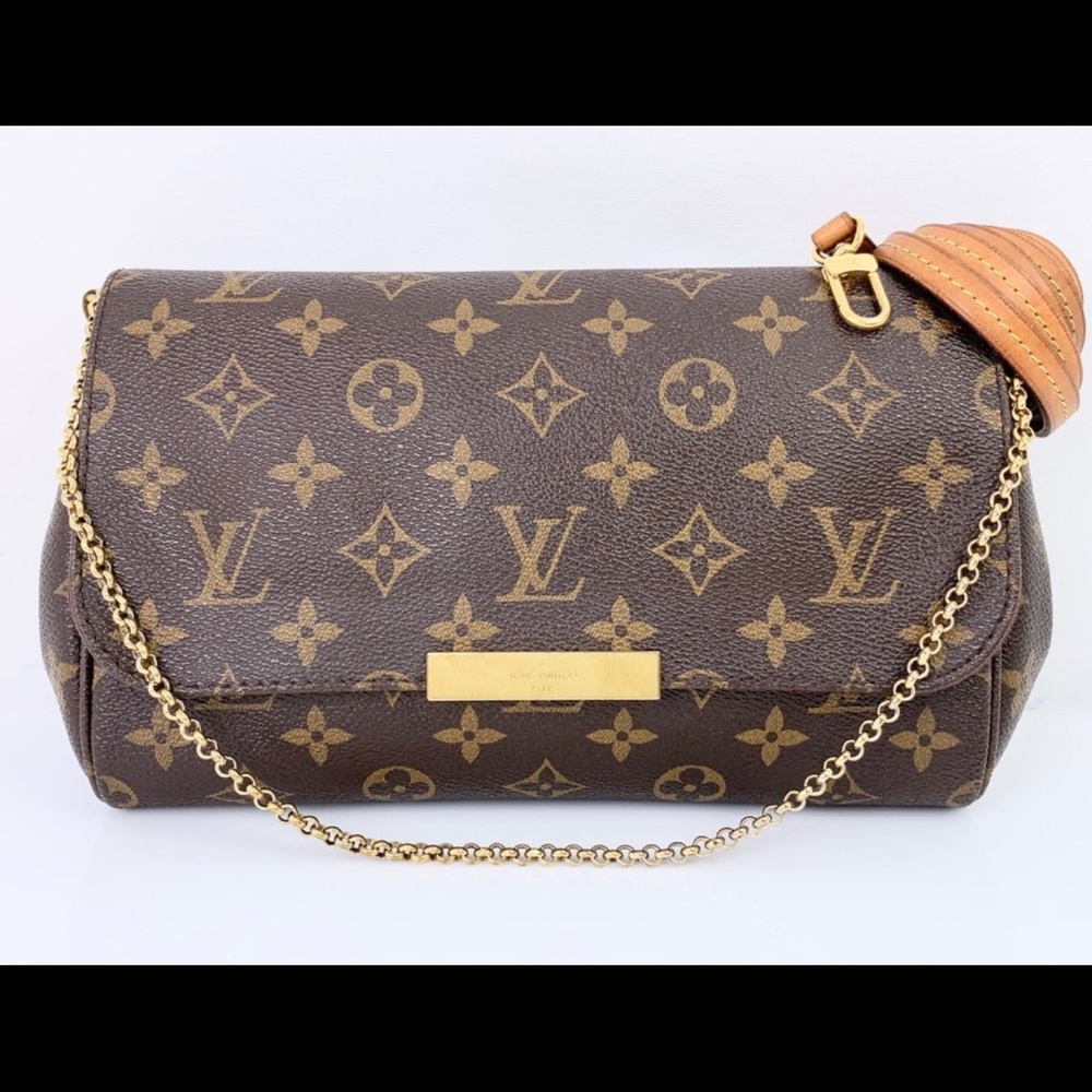 100% Auth. Louis V. Favorite MM in Monogram 🌹